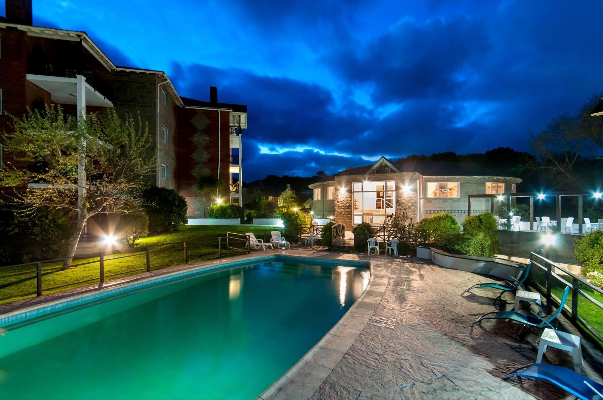 Victoria Village Carilo Esterno foto